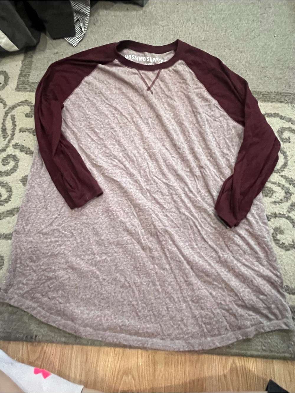 Mossimo Supply Co. men’s Raglan Tee - Burgundy Sleeves,